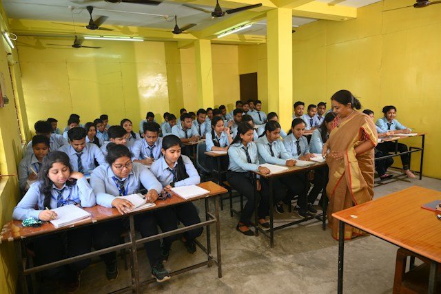 Courses after 12th without NEET and JEE in 2026